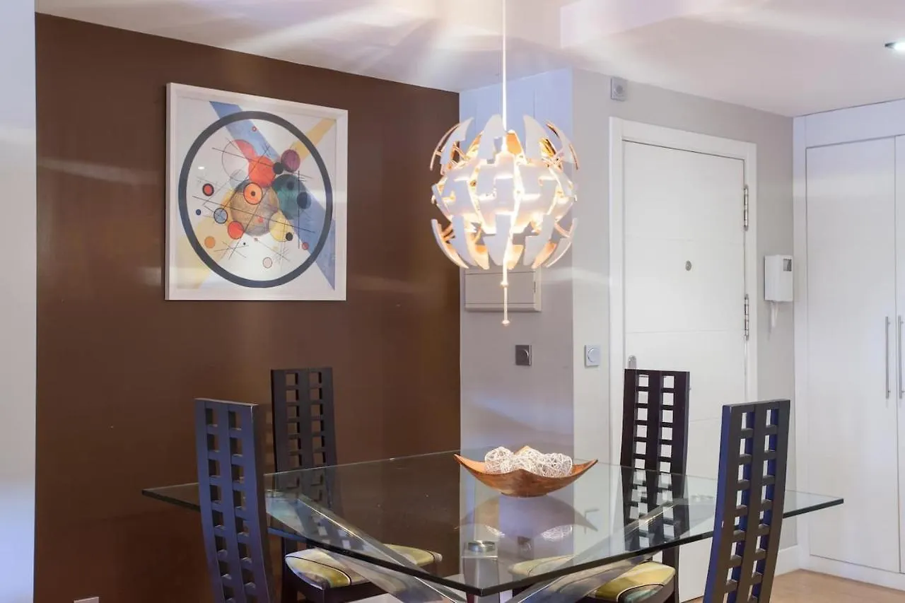 Piso Moderno, Centrico Y Con Garaje Gratis Apartment Bilbao Spain