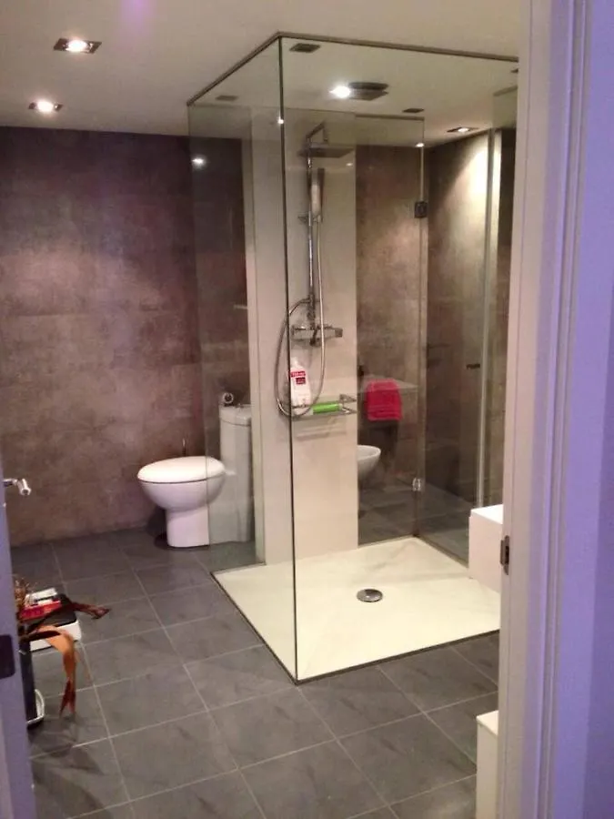 Piso Moderno, Centrico Y Con Garaje Gratis Apartment Bilbao Spain