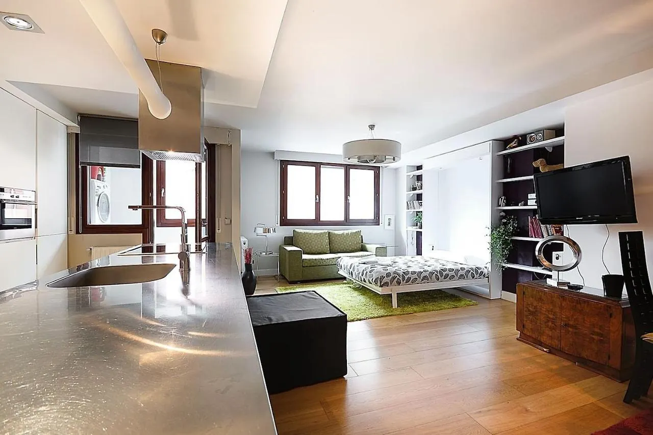 Piso Moderno, Centrico Y Con Garaje Gratis Apartment Bilbao Spain