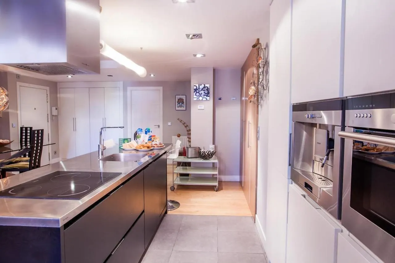 Piso Moderno, Centrico Y Con Garaje Gratis Apartment Bilbao Spain